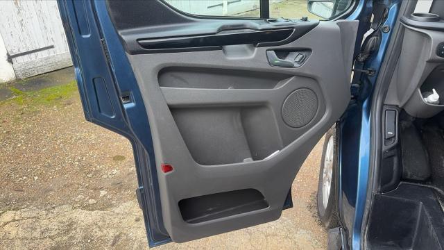 Ford Transit Custom Fourgon image 2