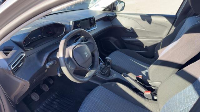 Peugeot 208 image 7