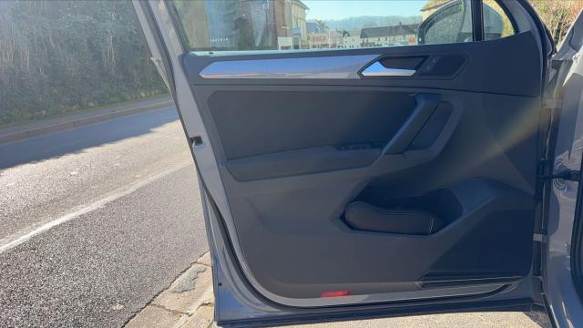 Volkswagen Tiguan image 6