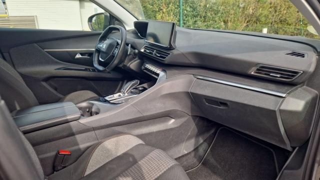 Peugeot 3008 image 8