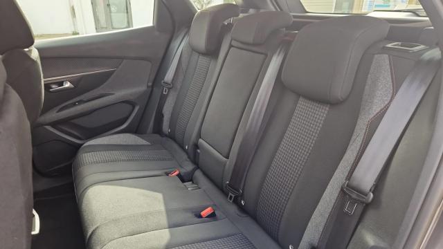 Peugeot 3008 image 7