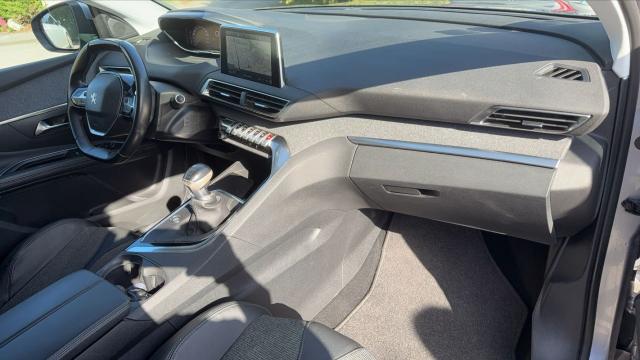Peugeot 5008 image 6