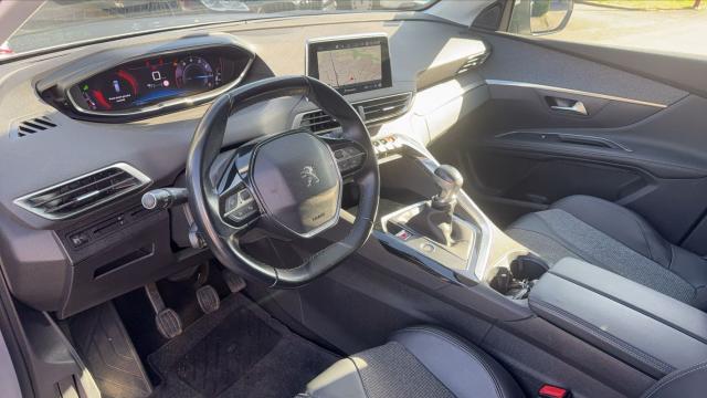 Peugeot 5008 image 9