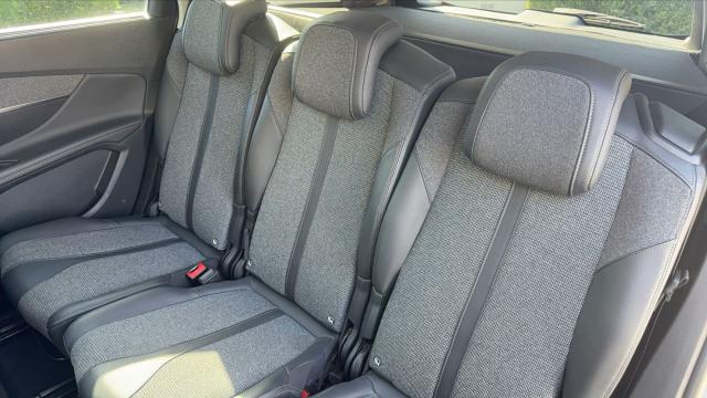 Peugeot 5008 image 4