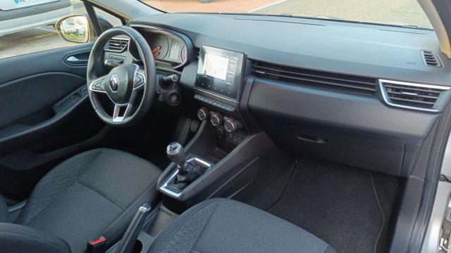 Renault Clio image 8