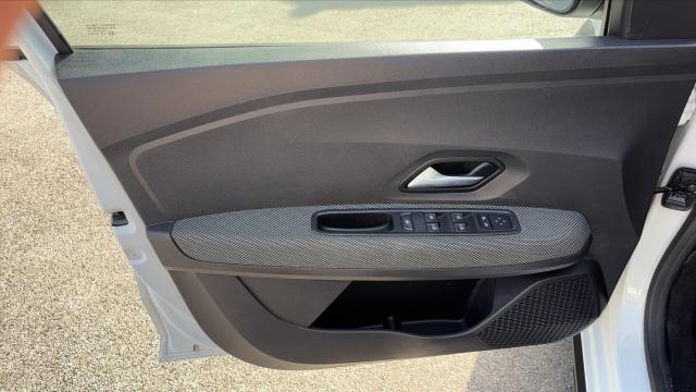 Dacia Jogger image 1