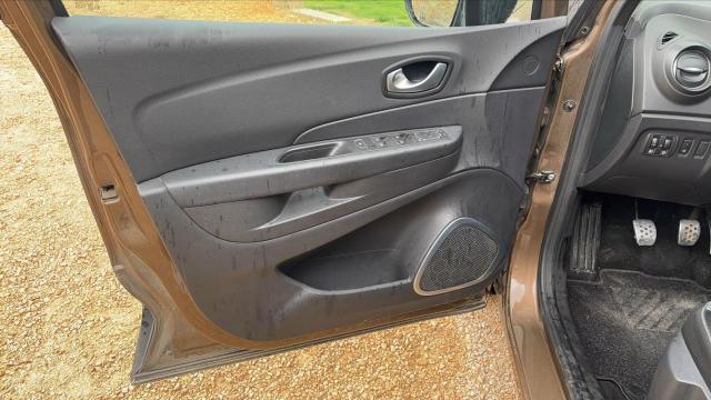 Renault Captur image 6