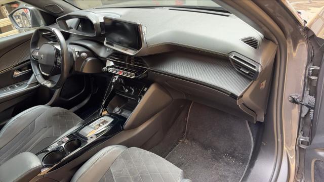 Peugeot 2008 image 4