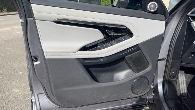 Land Rover Range Rover Evoque image 3