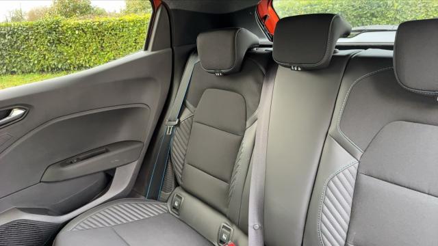 Renault Clio image 6