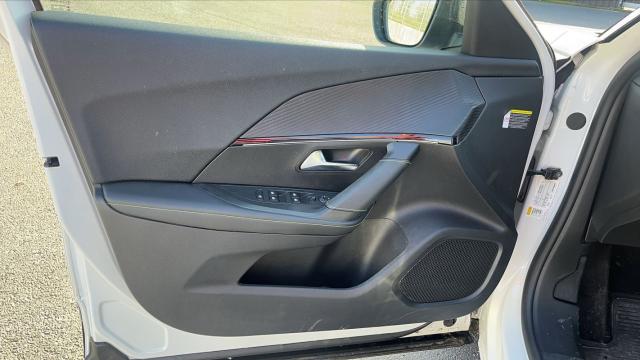 Peugeot 2008 image 4