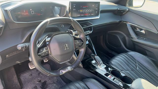 Peugeot 2008 image 9