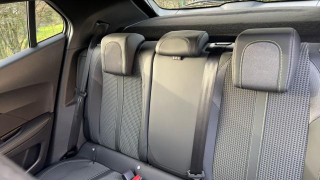 Peugeot 2008 image 9