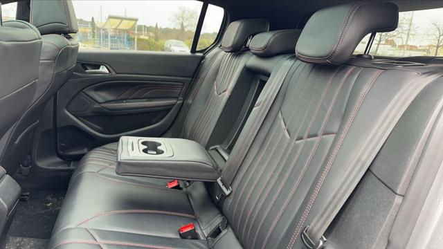 Peugeot 308 image 9