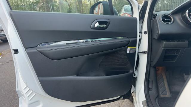 Peugeot 3008 image 1