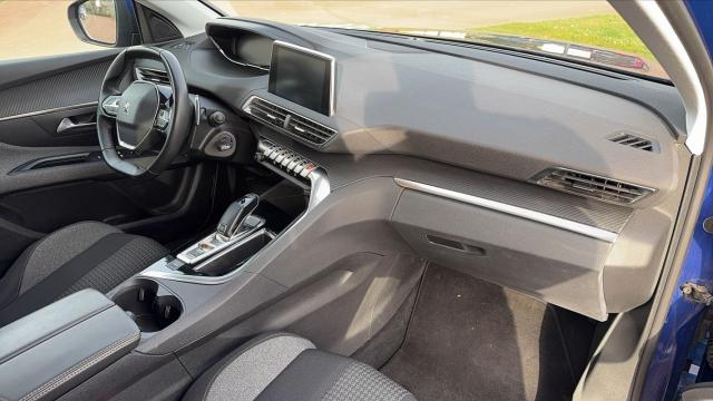 Peugeot 3008 image 3