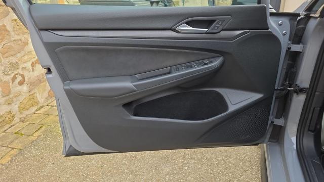 Volkswagen Golf image 7