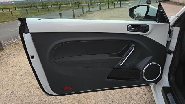 Volkswagen Coccinelle image 9