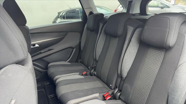 Peugeot 5008 image 5