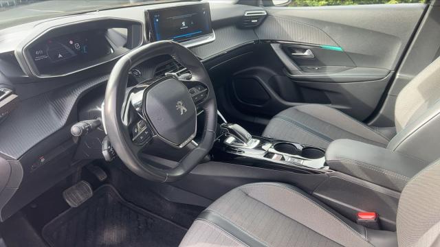 Peugeot 2008 image 3