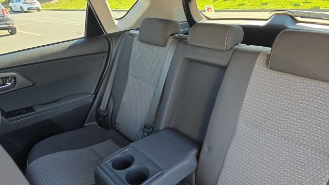 Toyota Auris image 6