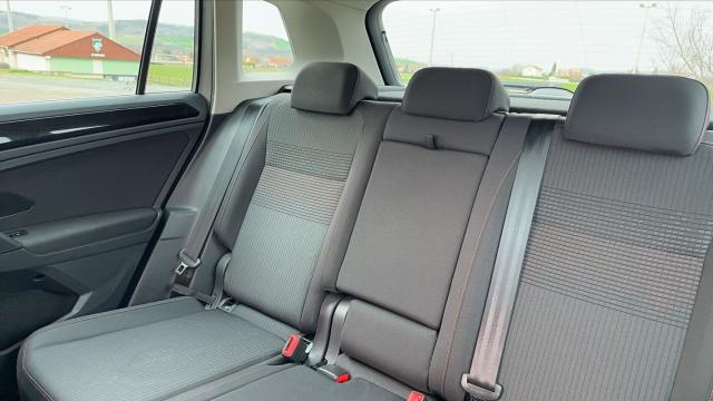 Volkswagen Tiguan image 8