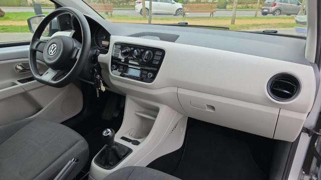 Volkswagen Up! image 5