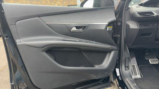 Peugeot 3008 image 4