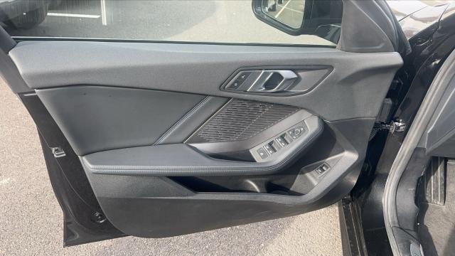 Bmw Série 1 image 3