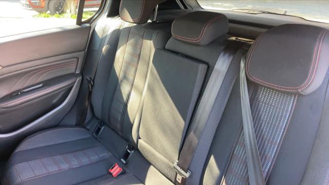 Peugeot 308 image 9