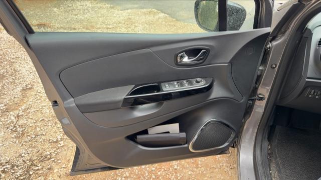 Renault Captur image 9