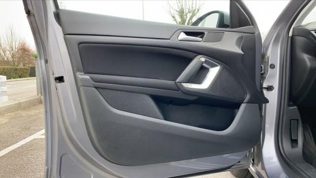 Peugeot 308 image 6