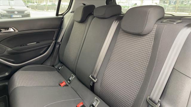 Peugeot 308 image 3