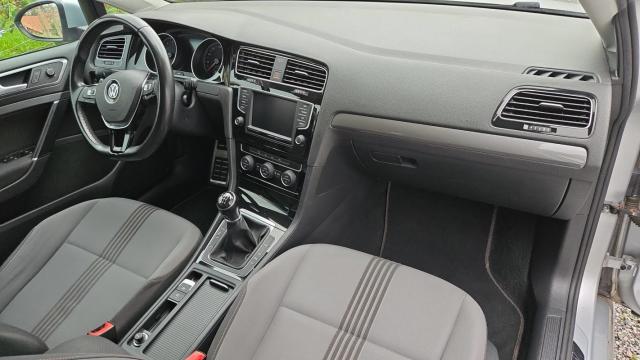 Volkswagen Golf image 5