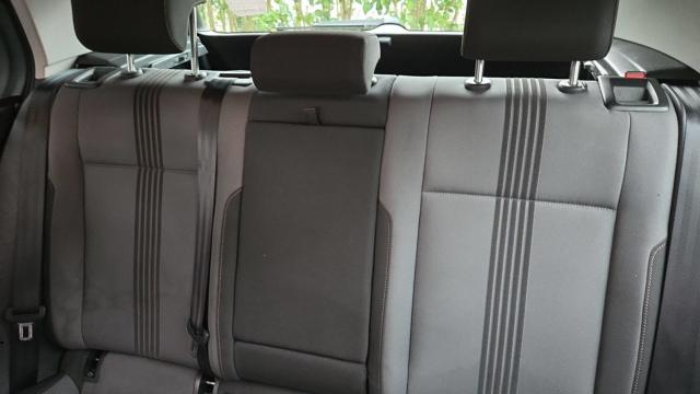 Volkswagen Golf image 1