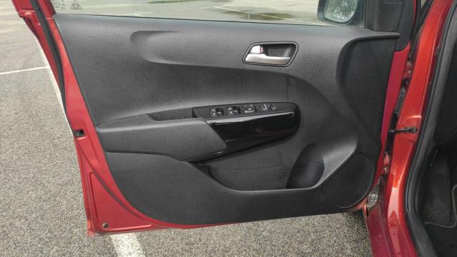 Kia Picanto image 6