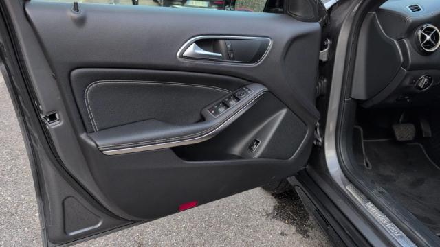 Mercedes Benz Classe Gla image 4