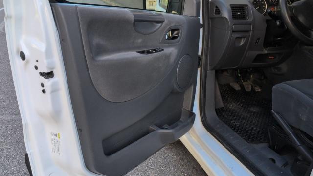 Peugeot Expert image 1