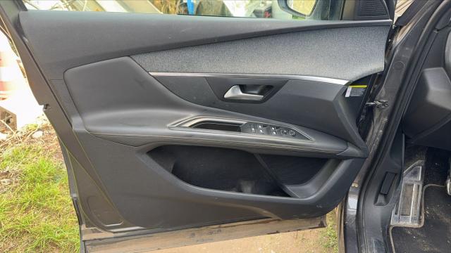 Peugeot 3008 image 4