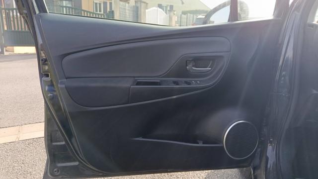 Toyota Yaris image 3