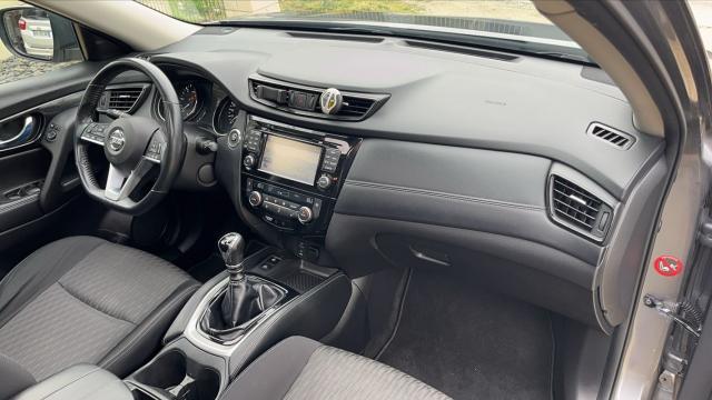 Nissan X-Trail image 8