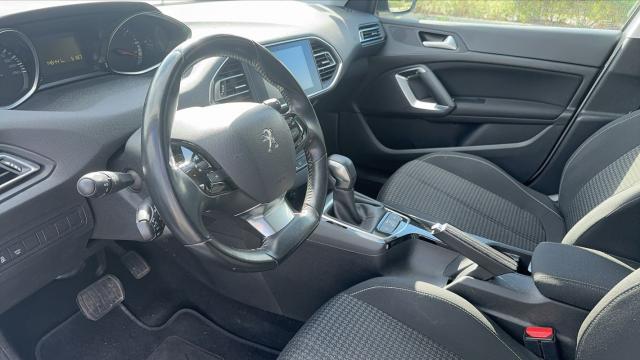 Peugeot 308 image 7