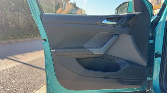 Volkswagen T-Cross image 2