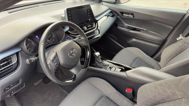 Toyota C-Hr image 3