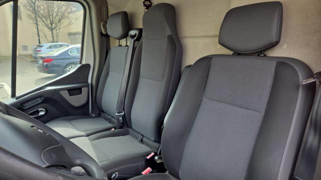 Renault Master image 8