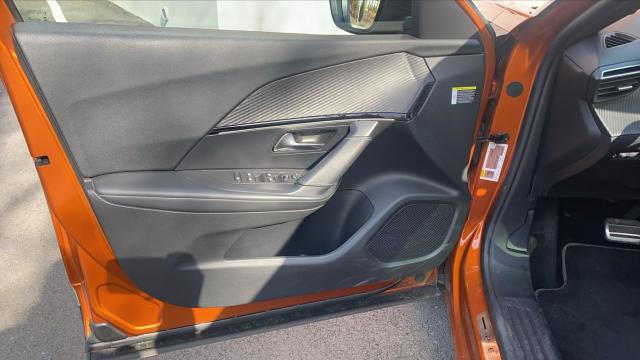 Peugeot 2008 image 7