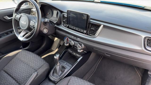 Kia Rio image 6