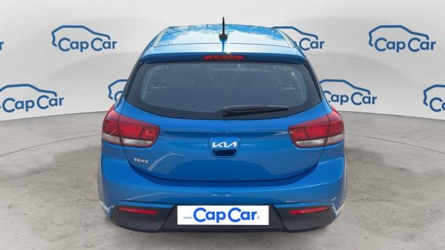 Kia Rio image 5