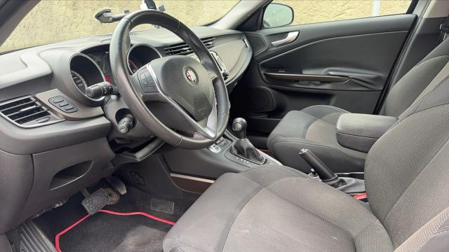 Alfa Romeo Giulietta image 2