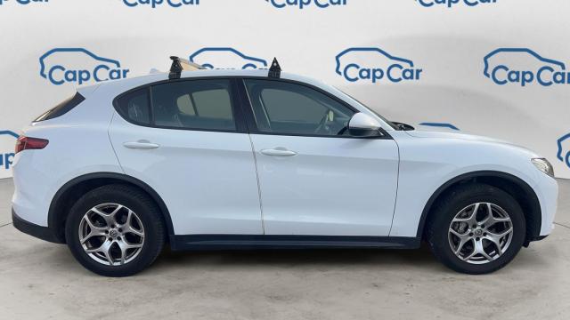 Alfa Romeo Stelvio image 7